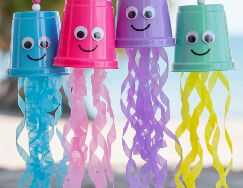 Plastic Cup Jellyfish Craft - Budget Beach Decor DIY Idea