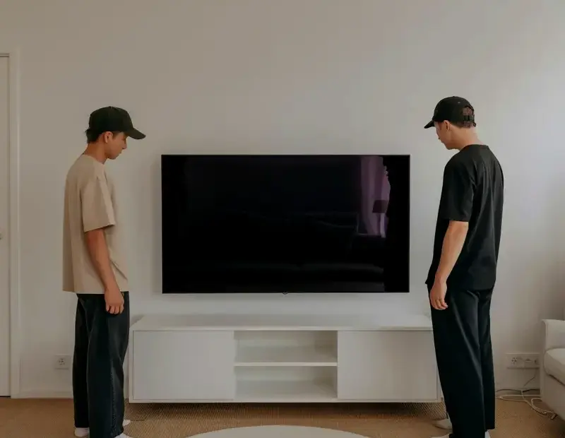 The #1 mistake in minimalist living room design: forgetting personality